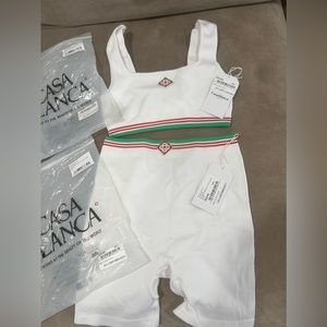 New with tags 2 piece Casablanca set